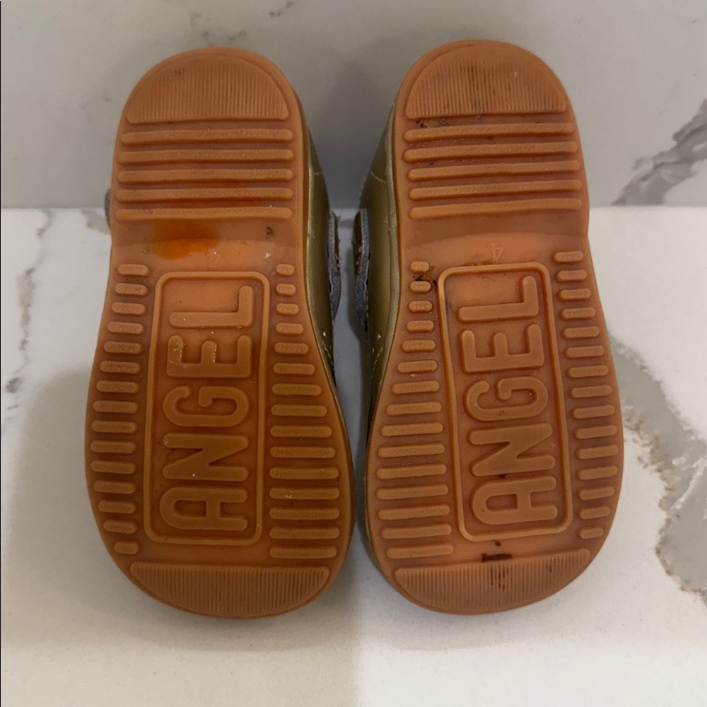 Angel Metallic Gold T-Strap Mary Jane Toddler Shoes Size 4 - Picture 10 of 11